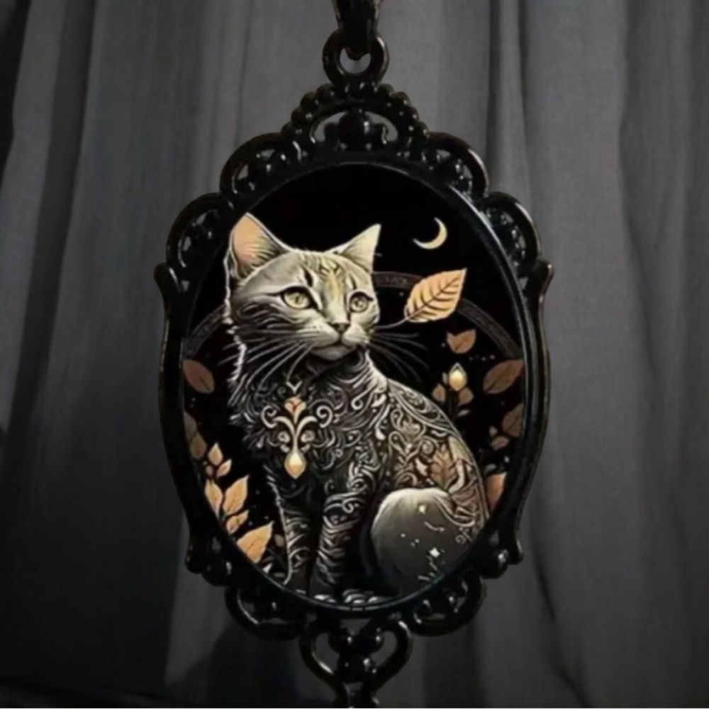 Cat lovers! Vibrant light colored cat Portrait under glass~ leather rope.